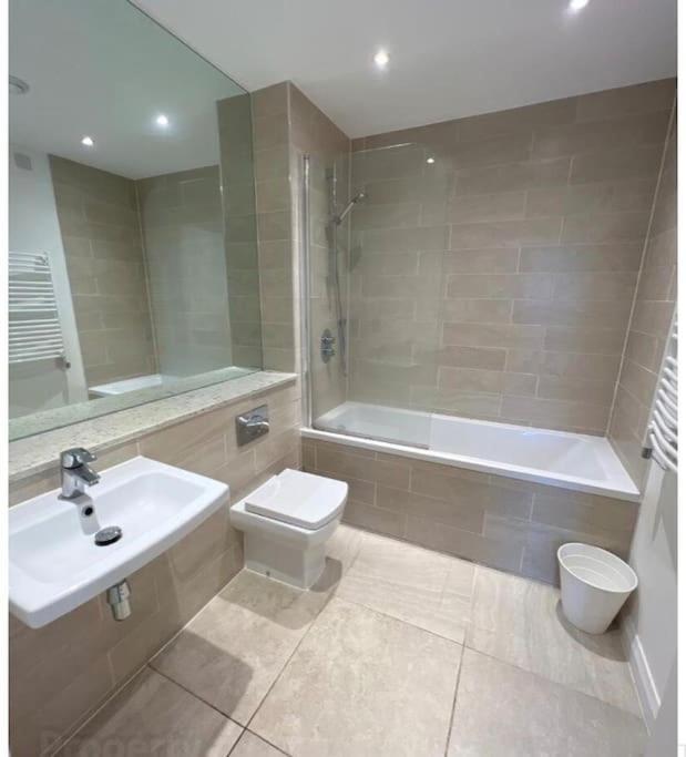 Ormeau Road Stylish Double Bedroom Luxury Apartment Belfast Exterior foto